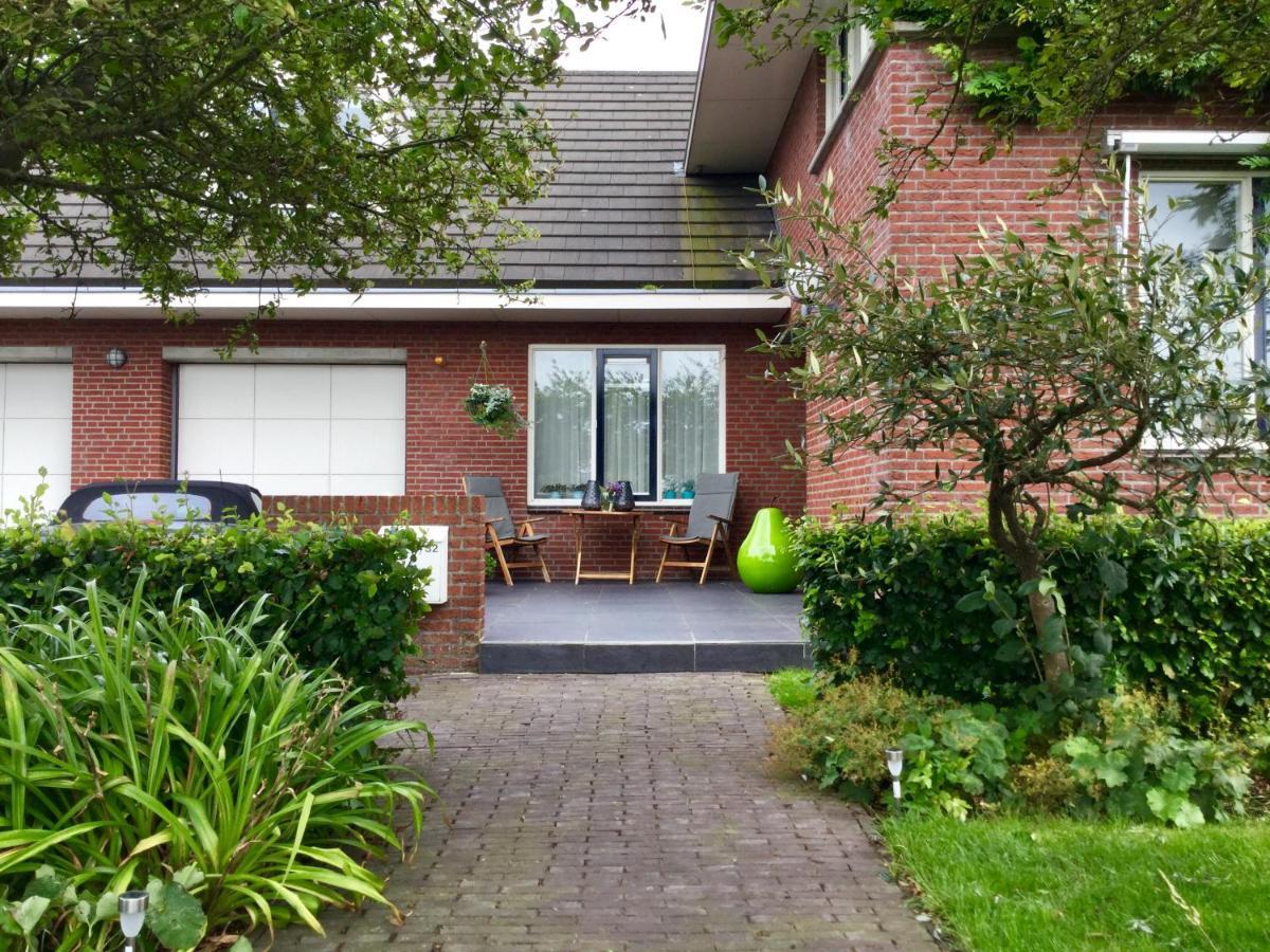 Gastenverblijf Villa Buitenplaats Wergea Contactloos Inchecken Naarderburen Luaran gambar